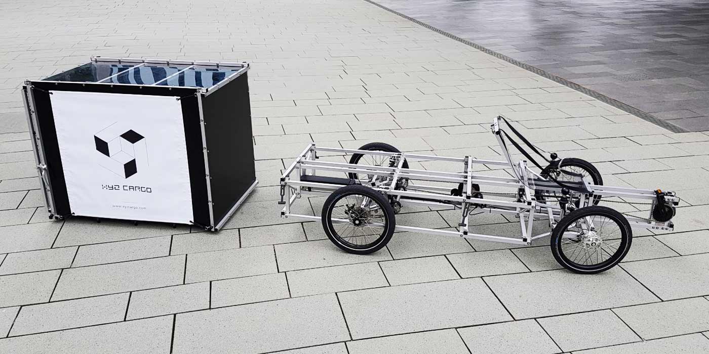 XYZ CARGO FOURWHEELER mit Ladebox